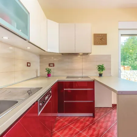 Dom wakacyjny 4 Bedroom Awesome In